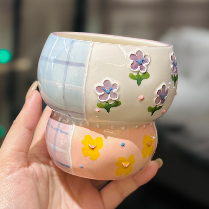 高颜值女生釉下彩陶瓷手握杯特别好看的马克杯大口径早餐燕麦杯子