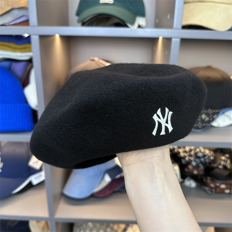 羊毛贝雷帽MLB保暖报童帽女