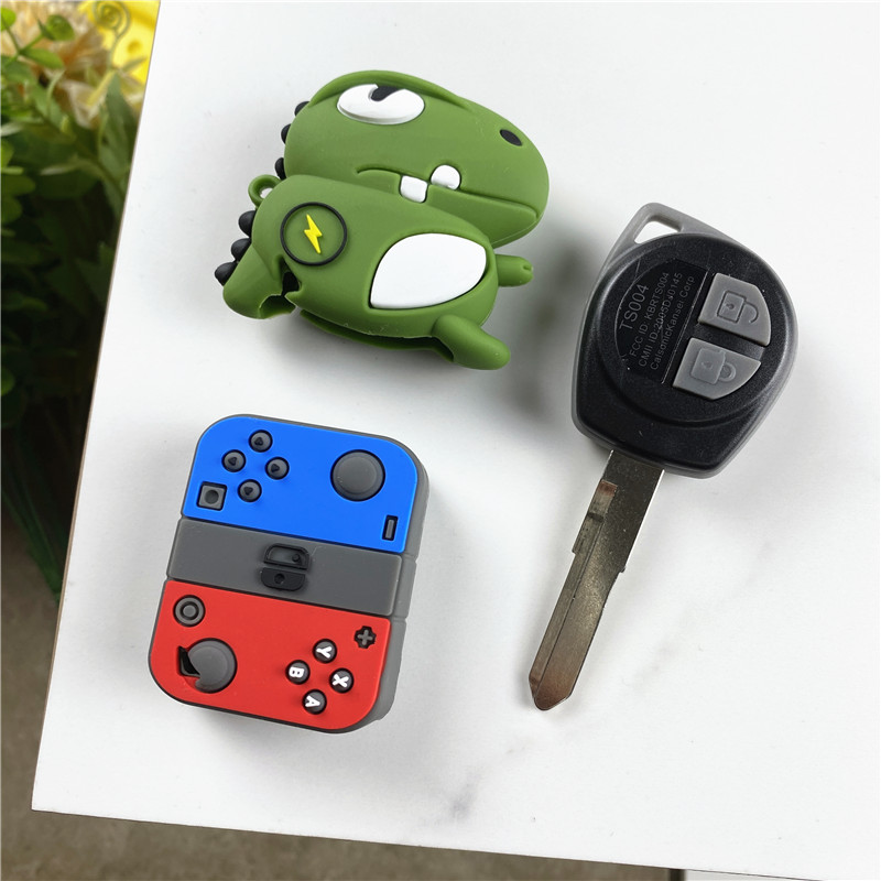 适用铃木钥匙套雨燕新奥拓吉姆尼天语SX4铃木汽车钥匙遥控壳扣套