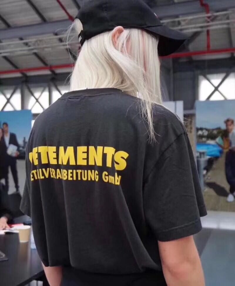 现货VETEMENTS 18SS T SHIRT 黄色logo字母印花短袖圆领男女tee恤