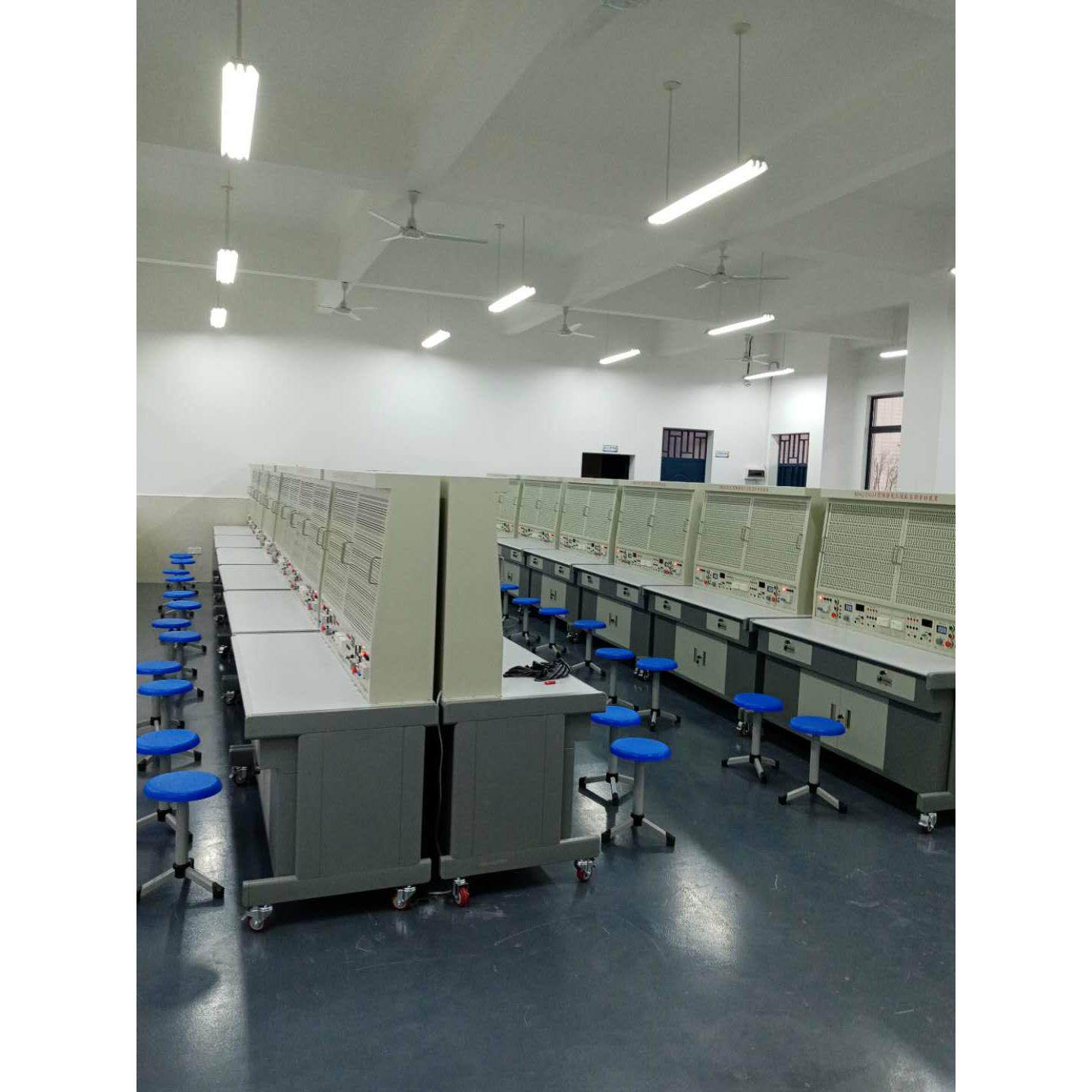 PYJY-A3款维修电工技能实训考核器材 维修电工实验台 plc实验台