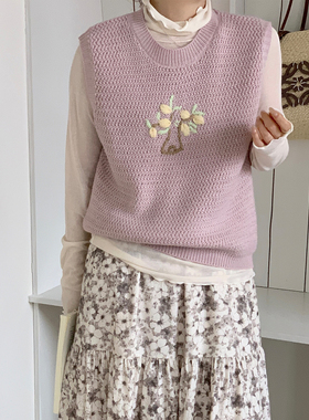 CRISP日系穿搭绣花针织马甲女外穿巨好看的叠穿背心2025秋季新款