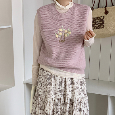 CRISP日系穿搭绣花针织马甲女外穿巨好看的叠穿背心2025秋季新款