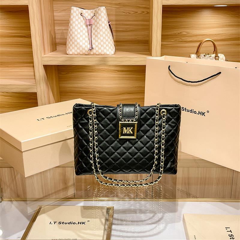 大牌mk正品高级感包包时尚送妈妈包包新款潮羊皮女包菱格链条大包
