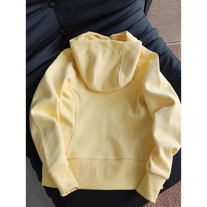 奶黄色连帽卫衣女秋季新款多巴胺穿搭小个子时尚鱼骨收腰短款外套