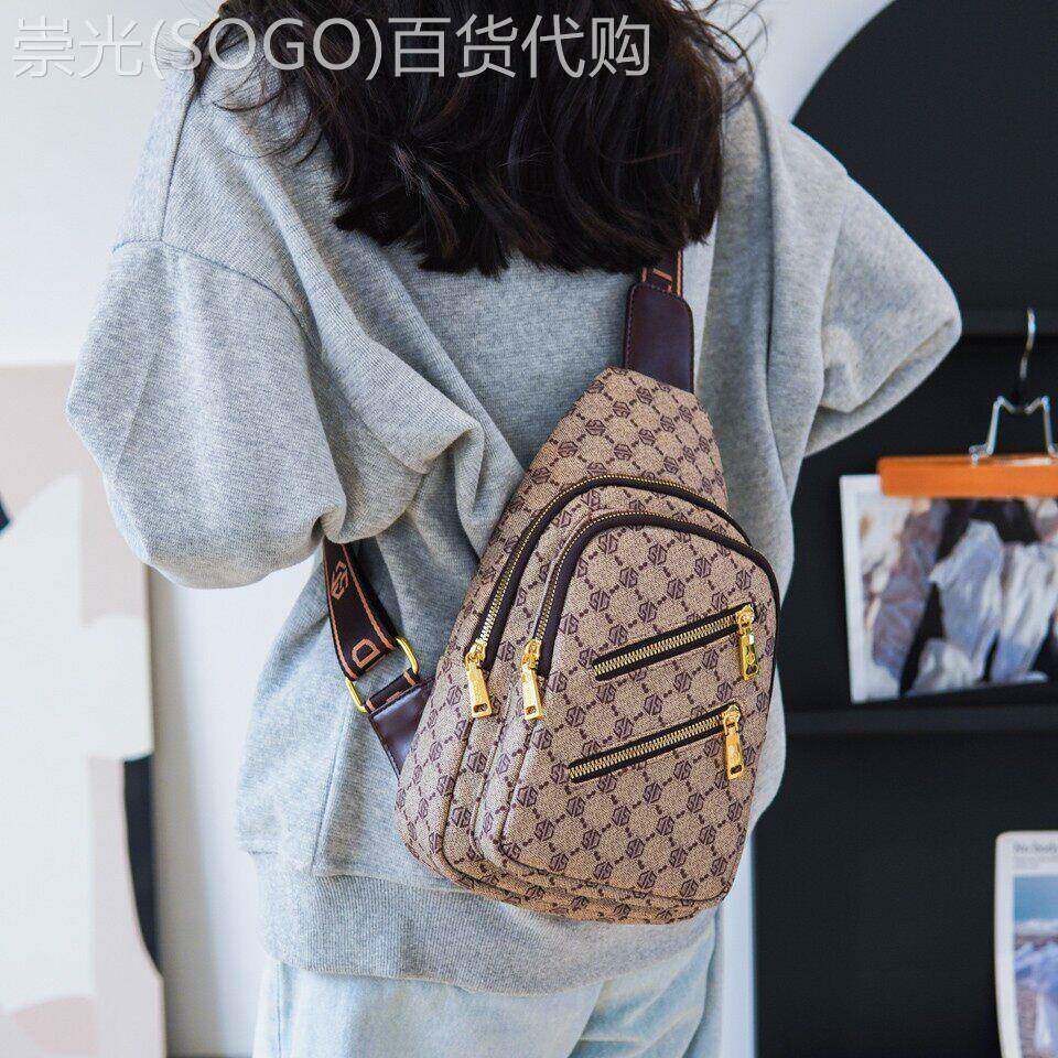 香港包包女2025新款夏季休闲百搭胸包ins女斜挎高级感单肩斜挎包