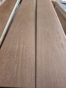 橡木纯三层锁扣锯痕地板上下三毫米欧洲白橡环保等级enf美国uv漆