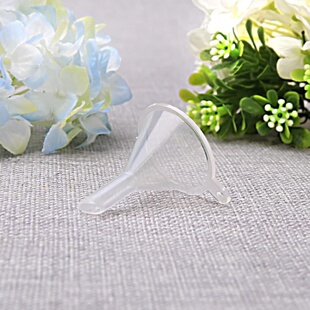 10Pcs/set Transparent Mini Funnels Cosmetics Subpackage Fun