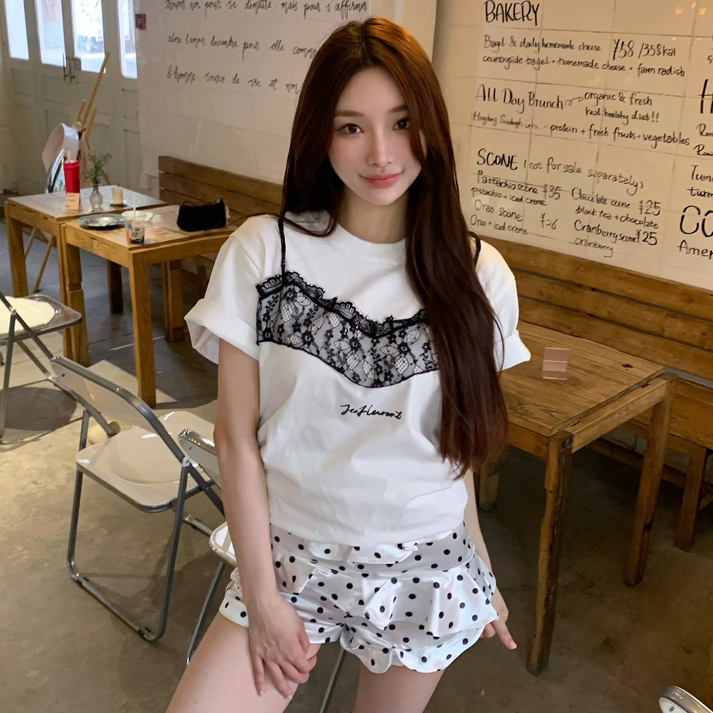 潮流甜美白色上衣圆领衫实穿舒适