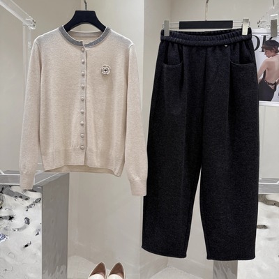 2025新款秋冬中年妈妈羊毛开衫女100%纯羊毛针织外套高级感毛衣