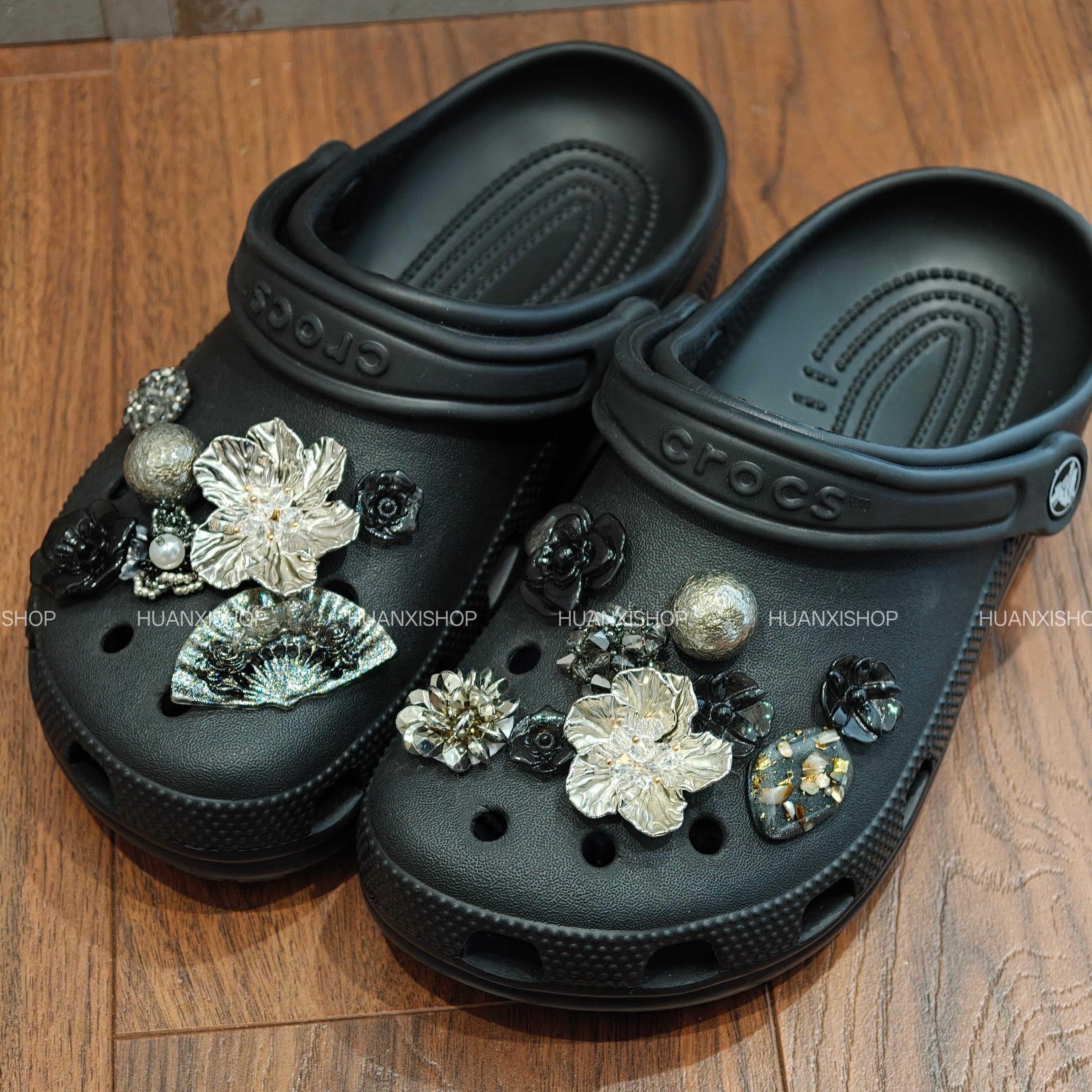 月光巫师丨 黑色花朵洞洞鞋鞋花卡骆驰鞋扣crocs配饰串珠百搭质感