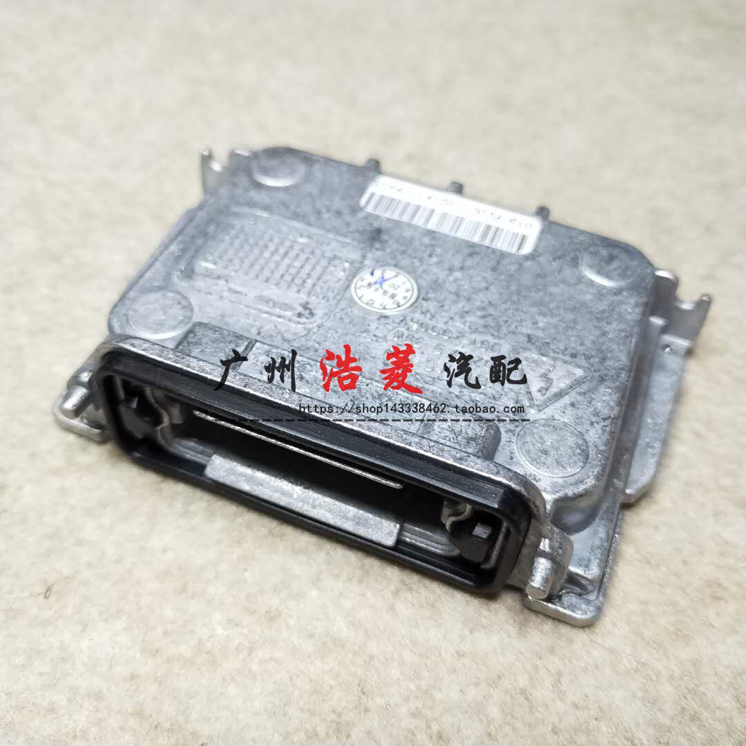 适用于宝马1系e87 e88 e81大灯116安定器118电脑板120i高压包模块