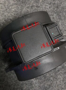 5系E60 E53 520 530 320 325 730 X5 流量传感器 空气流量计