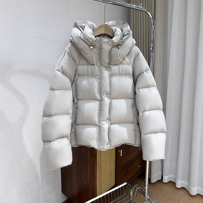 云朵感泡芙鹅绒服女短款2025新款90白鹅绒加厚保暖连帽面包服