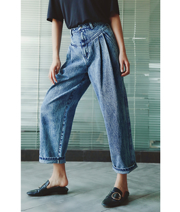 好好构思 夯!猛!必收 惊天地泣鬼神雪花牛仔裤 裤子店的天花板