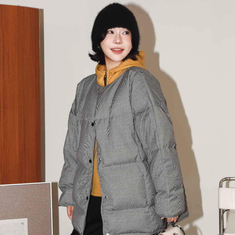 时尚千鸟格90绒鹅绒服外套