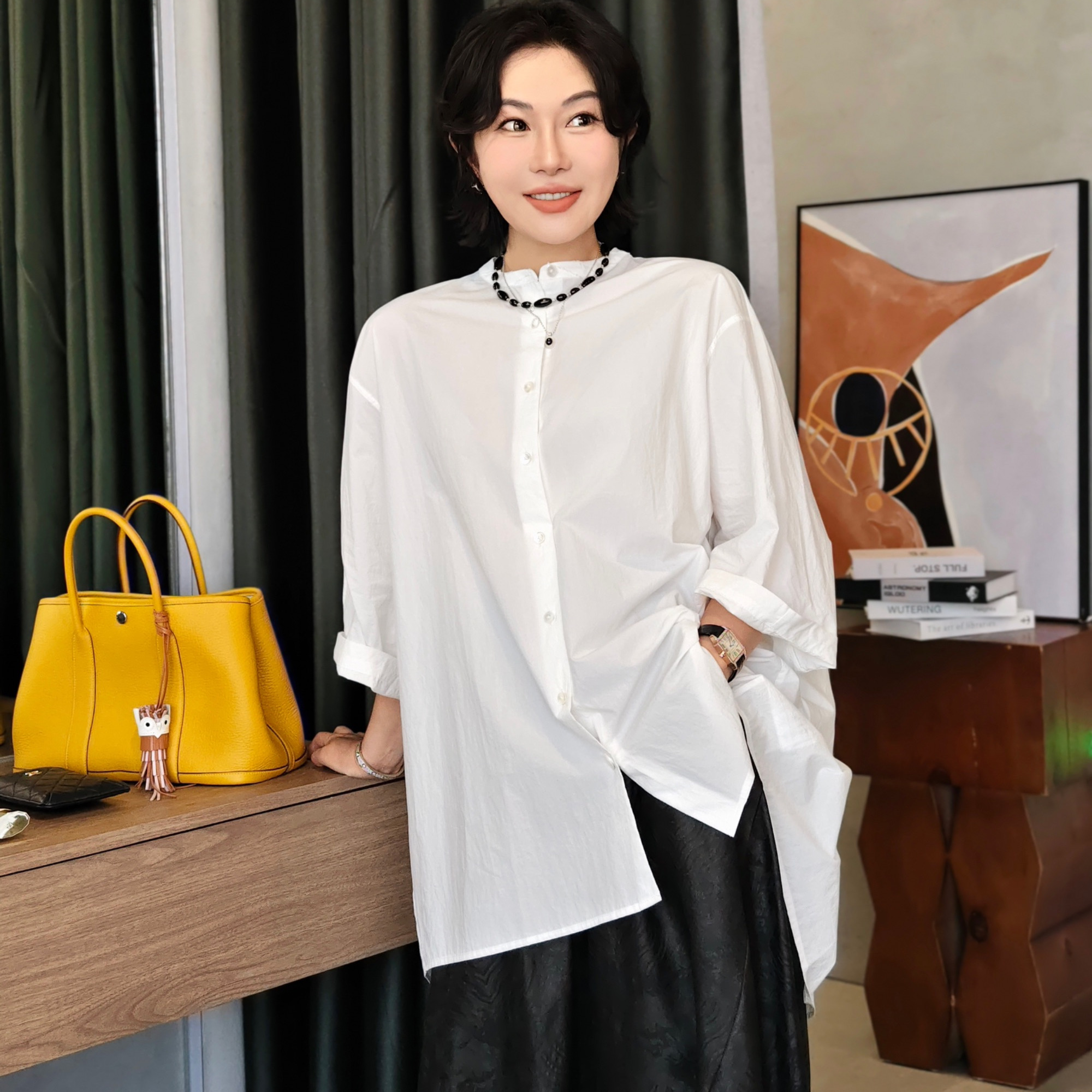 白色休闲简约气质慵懒风宽松衬衫