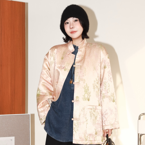 轻奢大气桑蚕丝羊毛提花绗棉外套