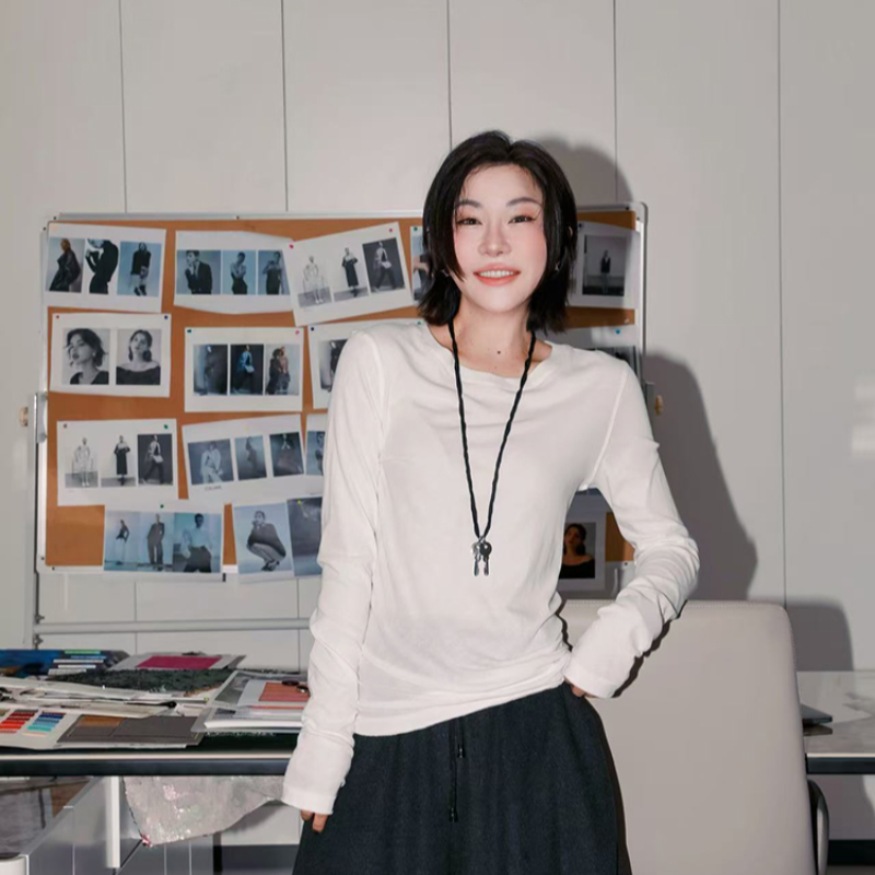 圆领长袖修身显瘦T恤上衣