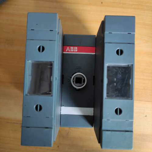 请询价；ABB熔断开关组OS32GD11P，