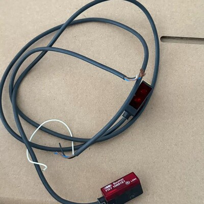 请询价-Baumer堡盟FIXY 10N51E1光电开关 轻划痕