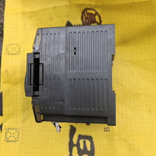 请询价；海为plc 型号C10S2R-e带网口，成色如图