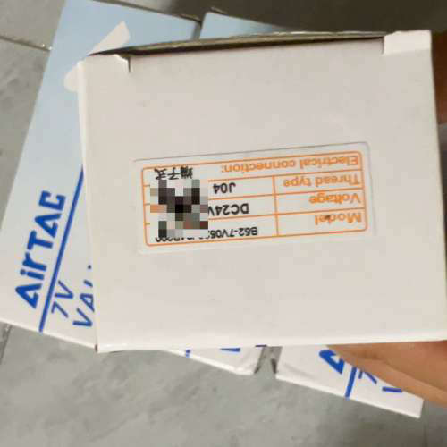 请询价；B52-7V0520J04B200亚德客电磁阀B52-7V0
