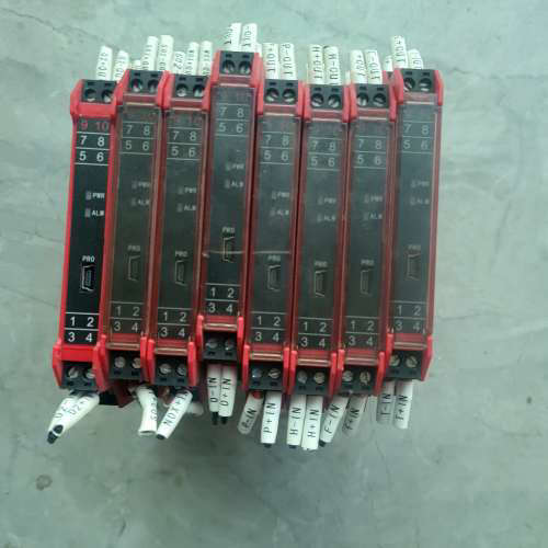 请询价；优倍隔离栅 NPGL-G111D，成色不错，功能正常。适合需