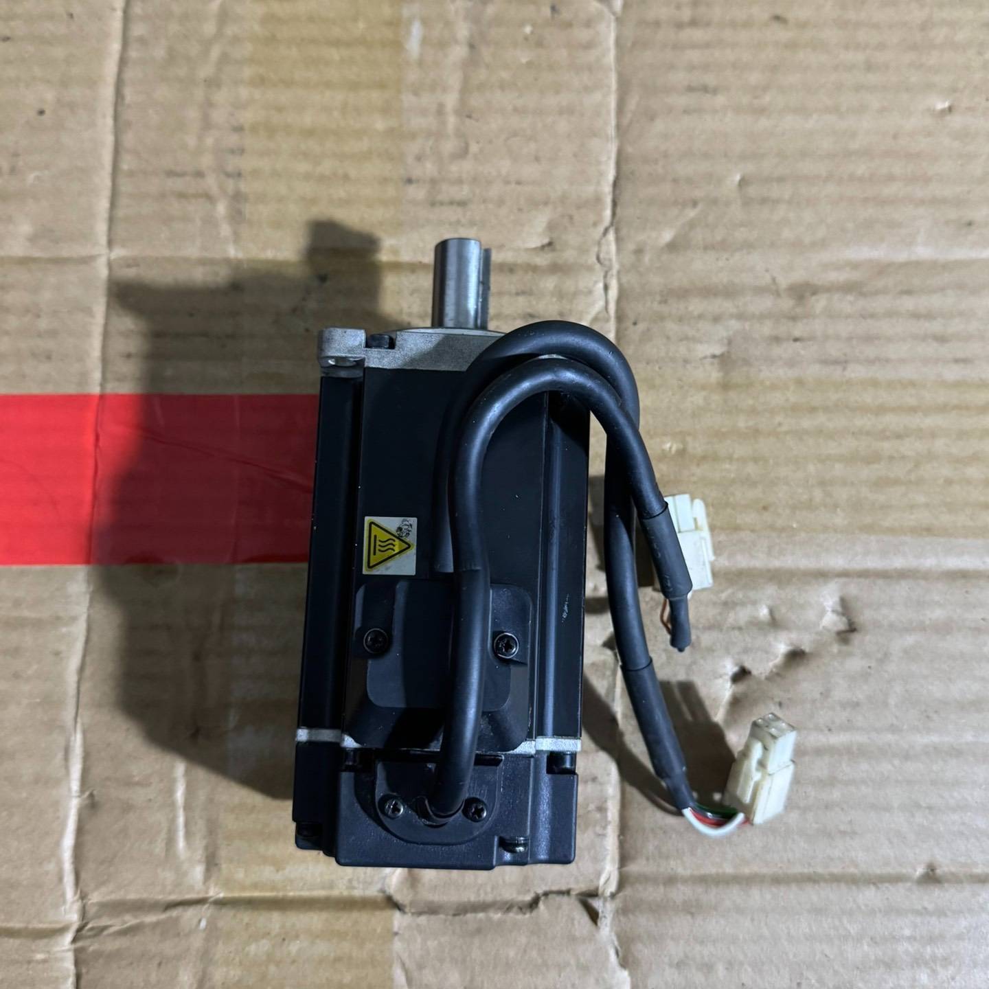请询价-三协400w伺服电机MZ401N2LN07
