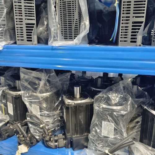 请询价;成色漂亮,信捷伺服驱动器,拆机件,质保一年