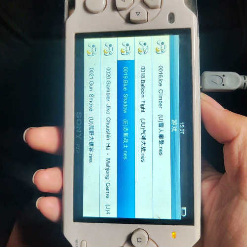 请询价；索尼 PSP 游戏机，MP4  MP5 GAME，没有内存卡