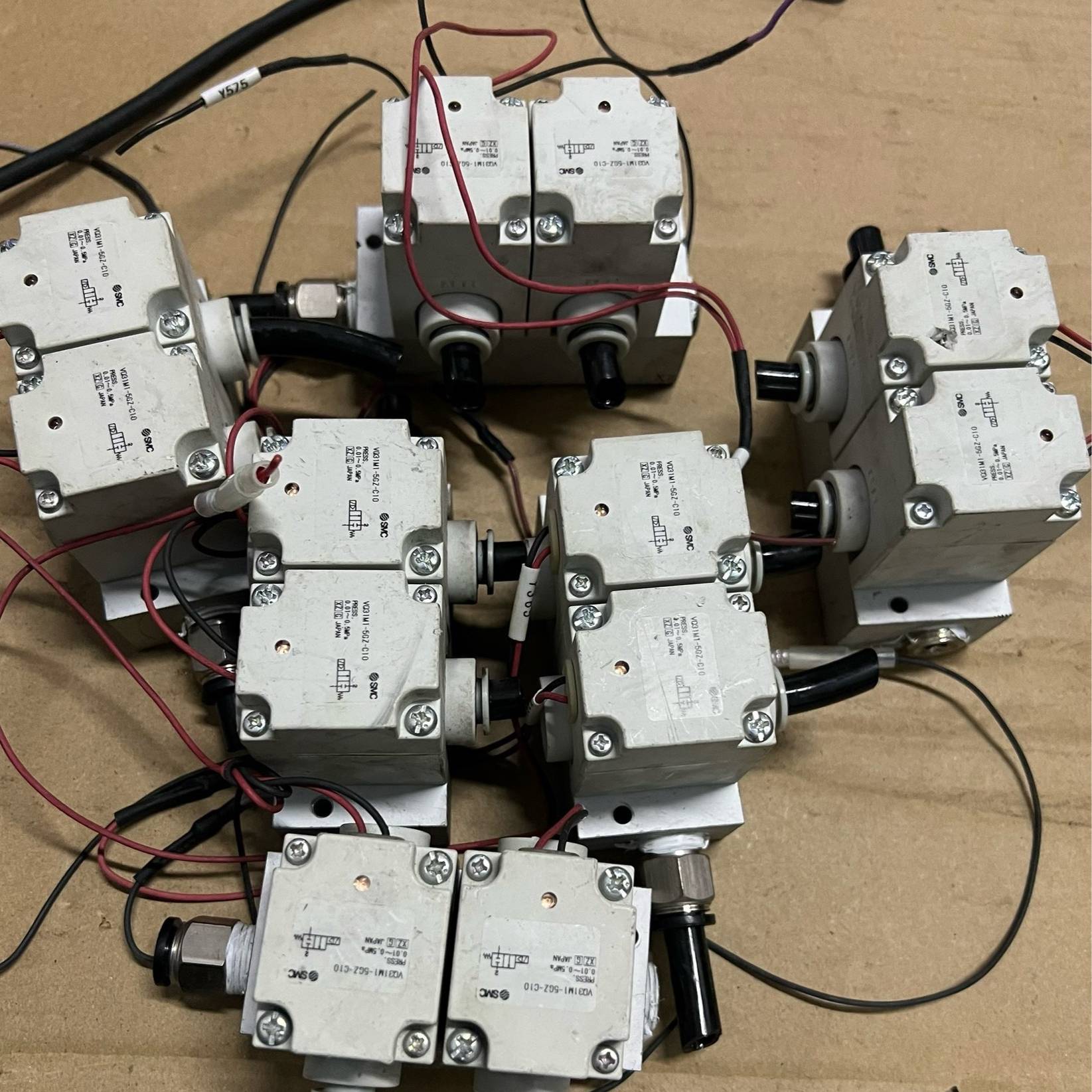 请询价-正品SMC VQ31M1-5GZ-C10 电磁阀 二手拆机