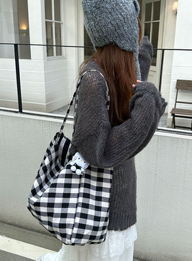 cosy zing 秋冬季百搭格子单肩斜挎大容量帆布包