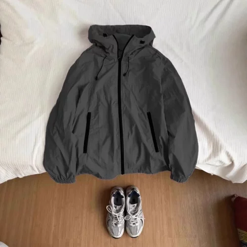 灰色冰丝防晒衣男夏季连帽速干防晒服运动外套轻薄透气户外冲锋衣