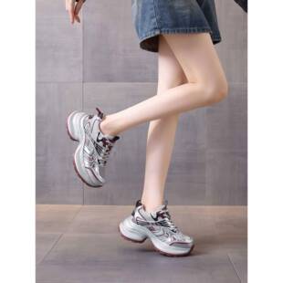 欧洲站大码女鞋41到43显脚小厚底老爹鞋女款2025软底不累脚厚底鞋