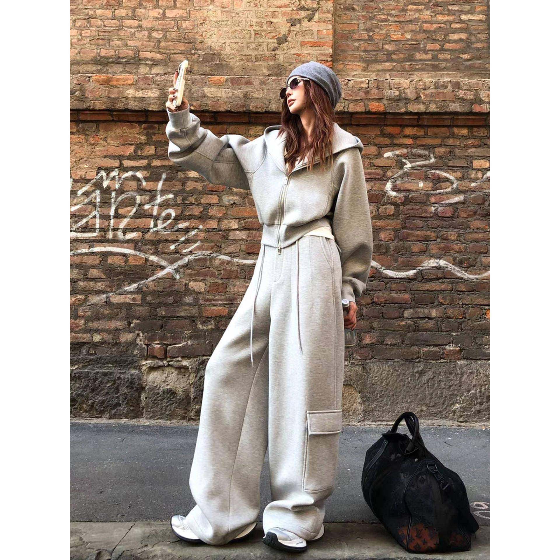 欧洲站运动时尚套装女秋冬新款宽松显瘦连帽卫衣阔腿裤休闲两件套