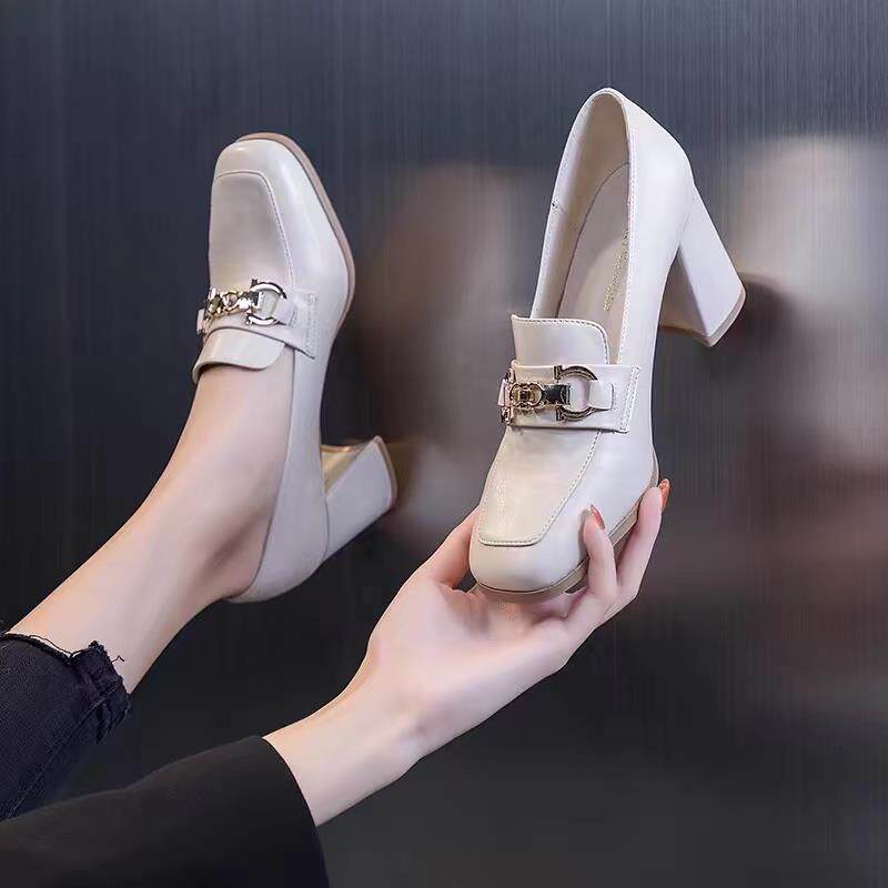 白色真皮高跟鞋女士粗跟方头百搭防水台不累脚职业法式小皮鞋单鞋