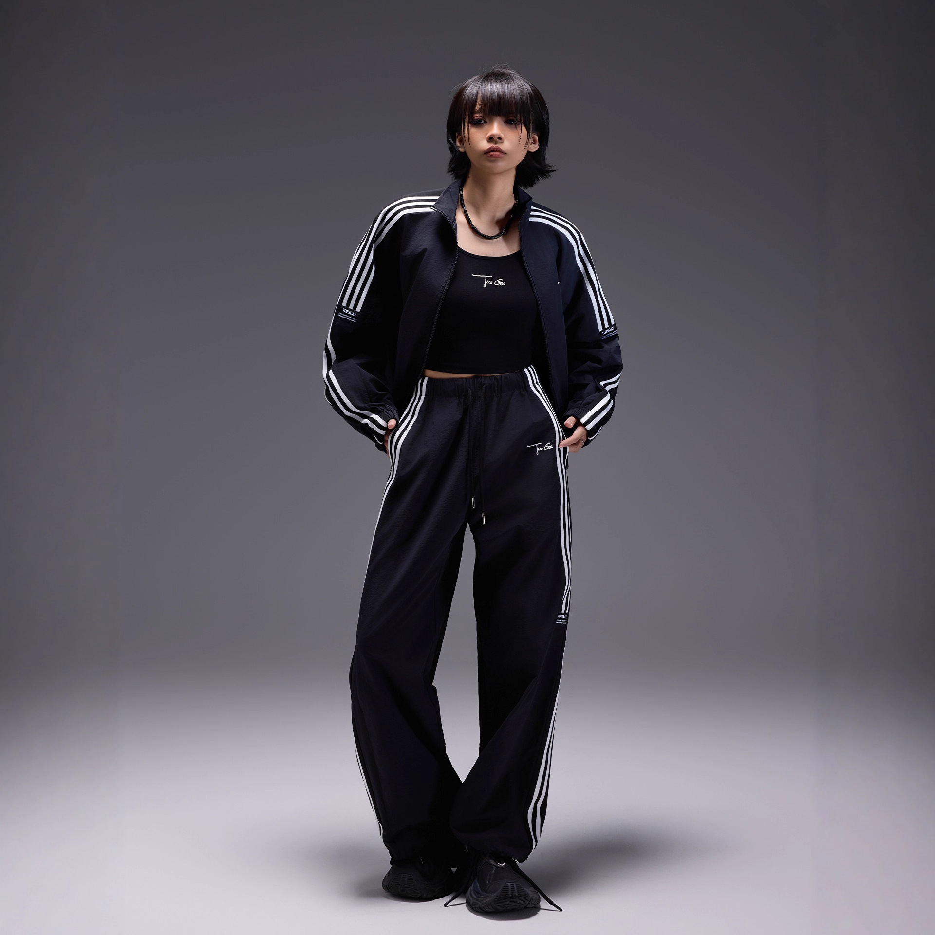 拓谷百搭运动服套装女两件套秋季潮牌休闲外套宽松显瘦运动裤子女