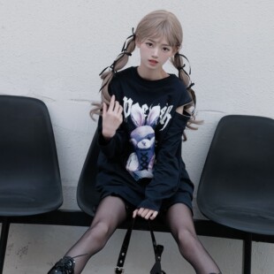 日单量产型病娇兔暗黑哥特原宿风甜酷少女日系可爱长袖 T恤