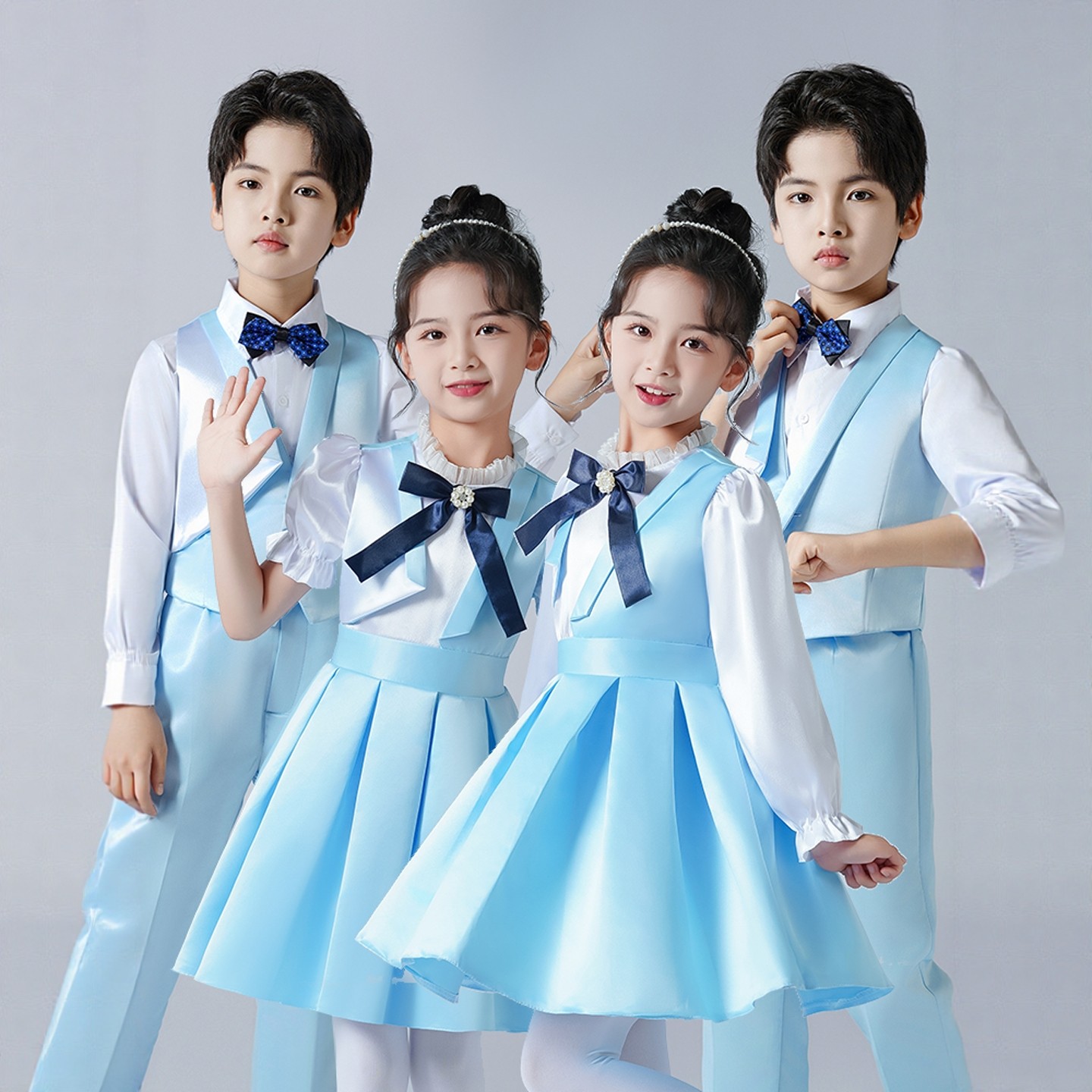 夏令营儿童合唱演出男女童爱国诗朗诵中小学生表演礼服元旦合唱团