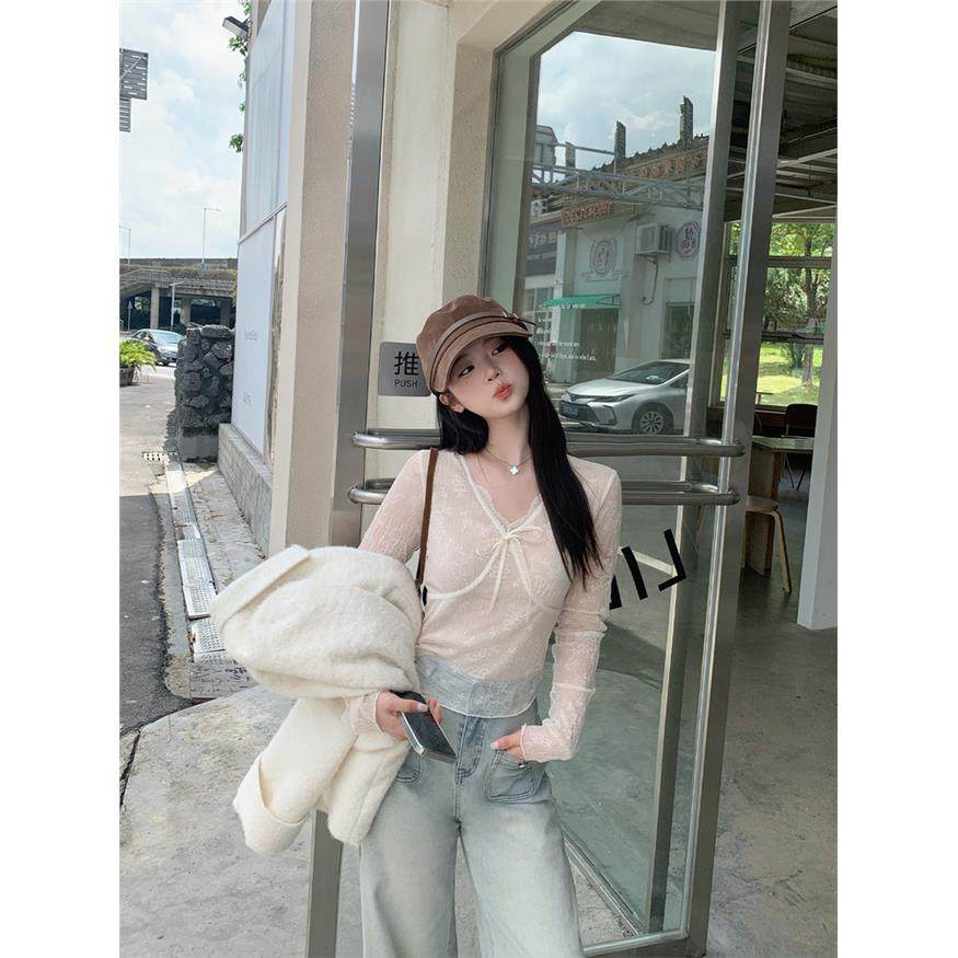 切糕自制小个子秋季上衣女设计感蕾丝百搭奶油杏长袖V领针织衫