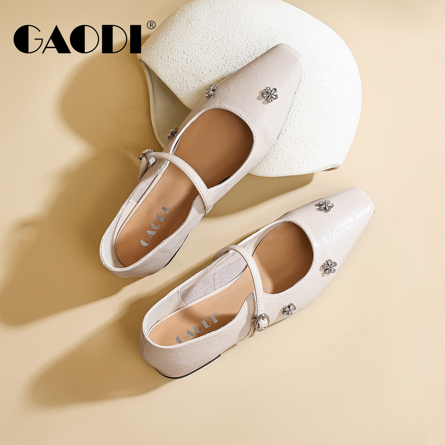 高蒂2025年新款法式水钻玛丽珍鞋