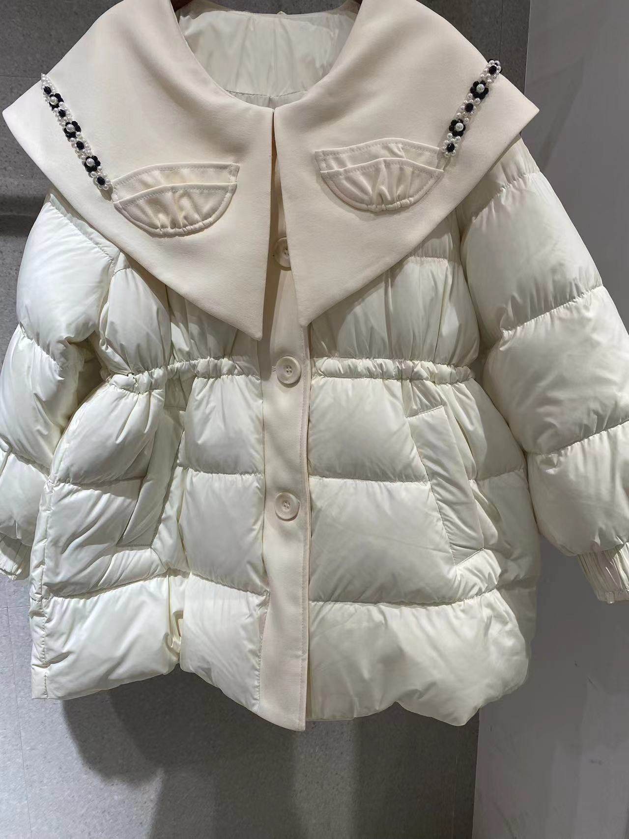 CODIXSE珂蒂珂思冬季新款重工收腰娃娃领羽绒外套