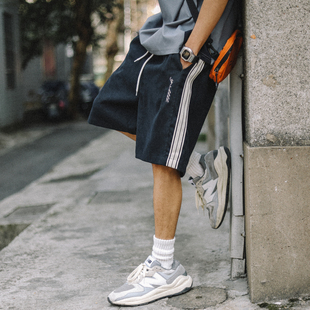男休闲百搭直筒五分卫裤 复古侧边条纹撞色运动短裤 美式 兔先森夏季
