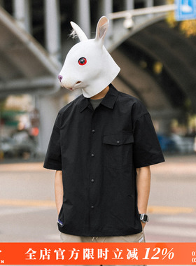 兔先森夏季日系复古精美刺绣贴袋短袖衬衫男薄款黑色休闲衬衣外套