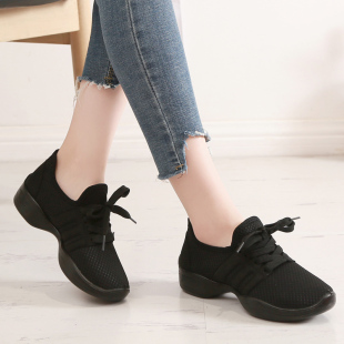 老北京厚底黑布鞋女鞋高跟拉带广场舞鞋现代舞蹈鞋软底妈妈布鞋