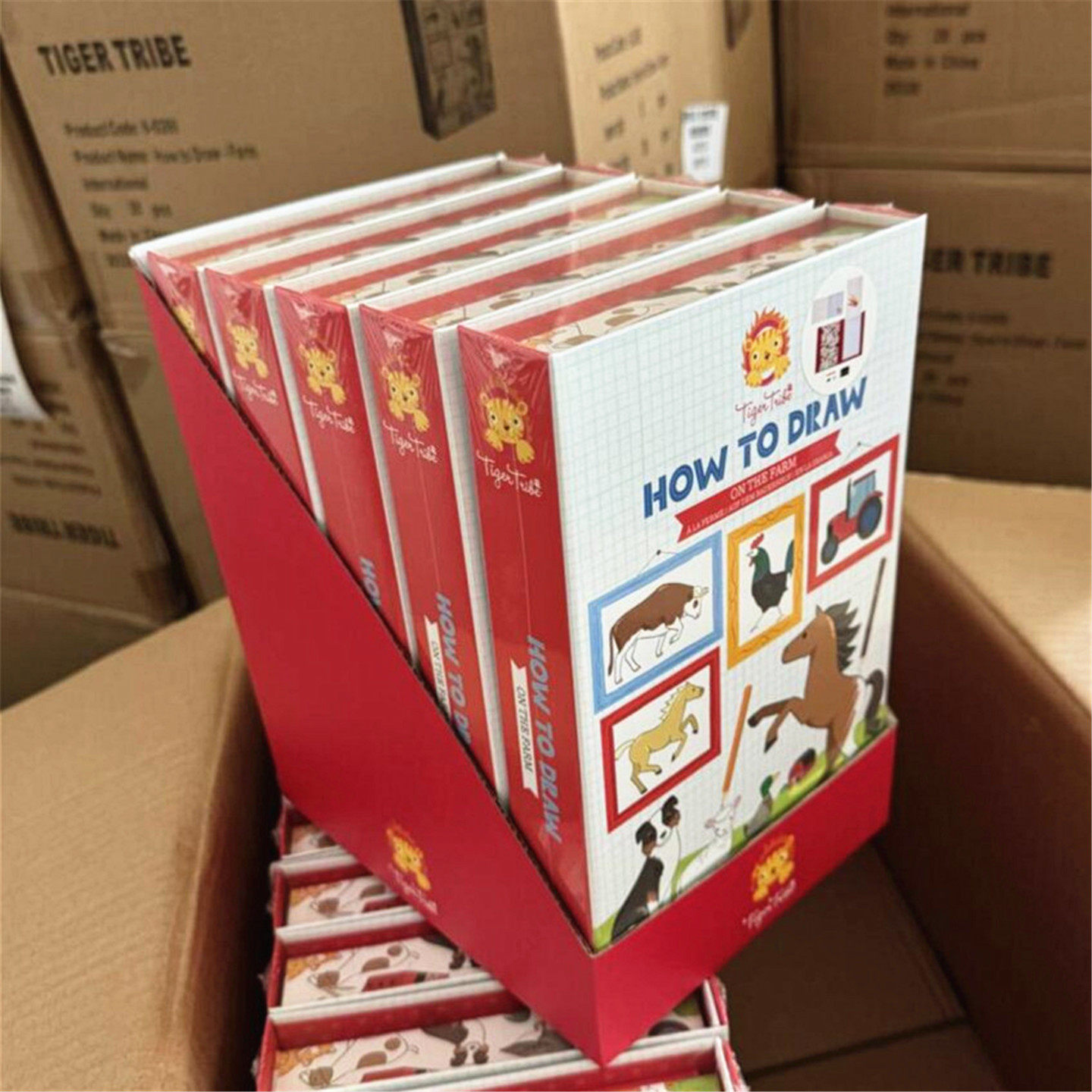 出口澳洲100多!TigerTribe外贸文具儿童填色本带笔涂色套装盒装