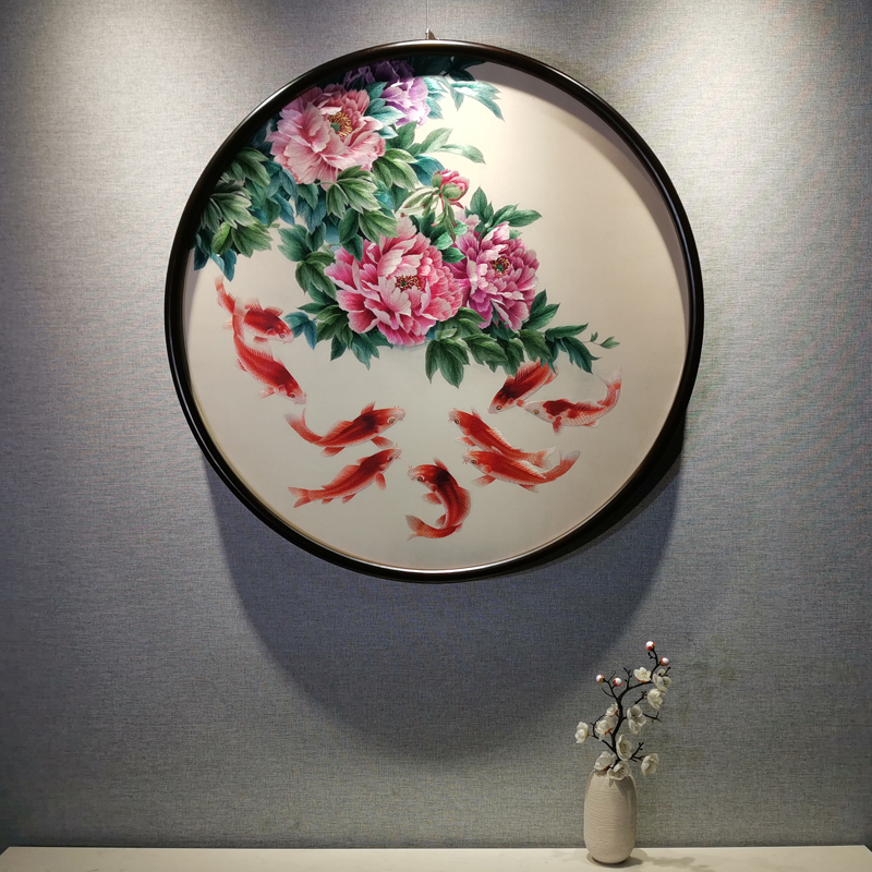 入户玄关客厅装饰画成品挂画纯手工苏绣样圆形刺绣画牡丹九鱼名画图片