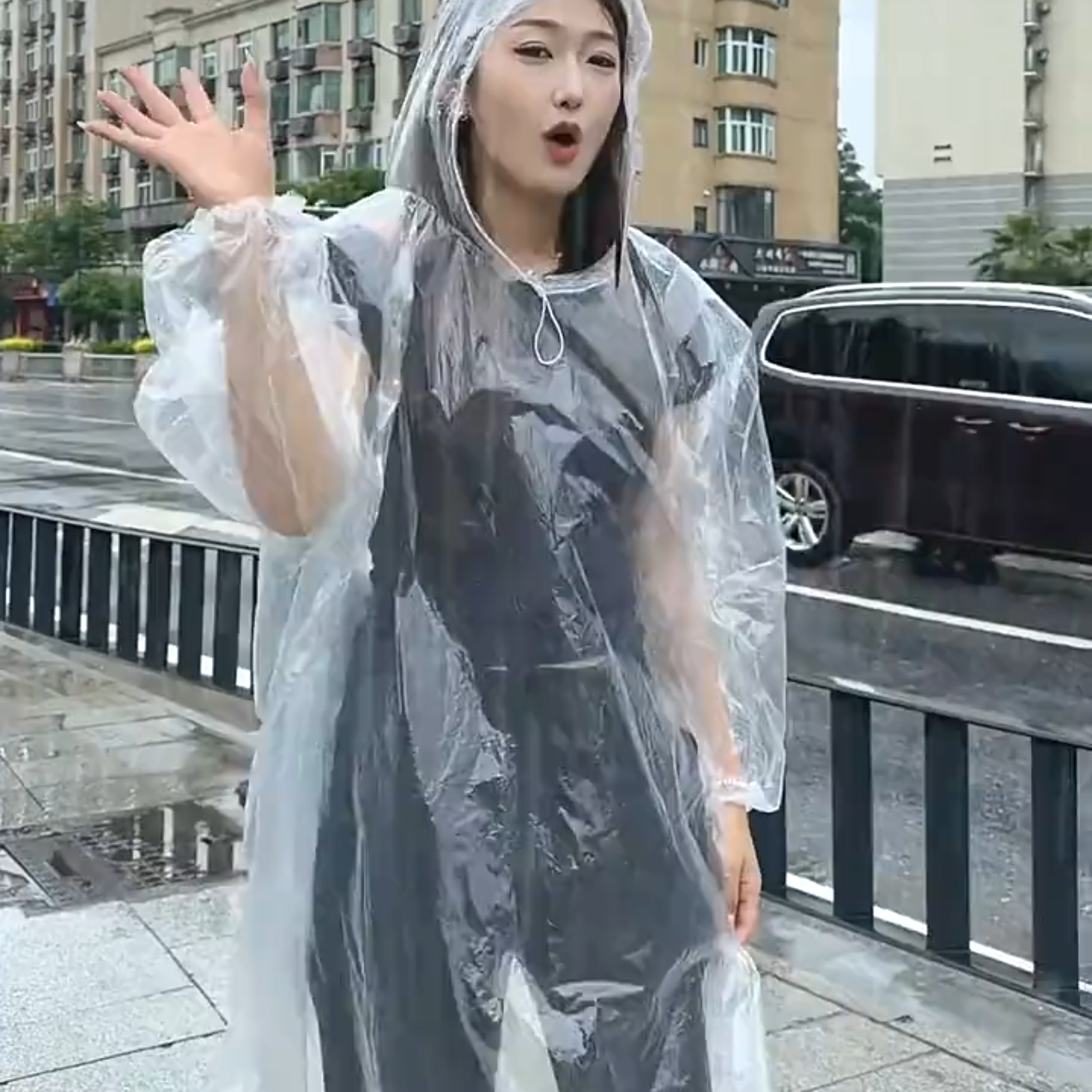 雨衣女款全身防暴雨 2025 新款加厚一次性成人儿童便携卡片雨披