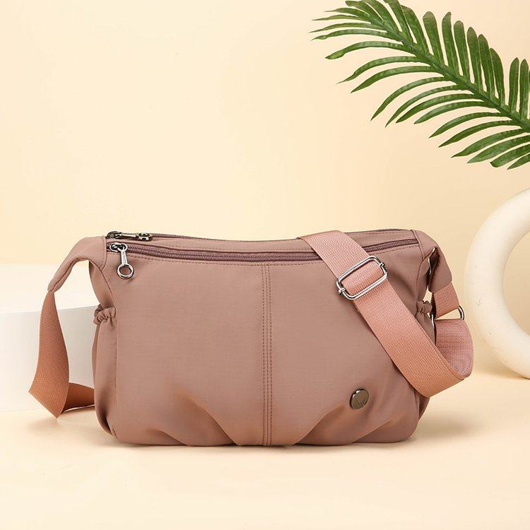 牛津布斜挎包女士2025新款休闲防水尼龙单肩包帆布包女通勤妈妈包,箱包皮具/热销女包/男包,通用款女包,淘宝优惠券,粉丝福利购,淘宝优惠卷